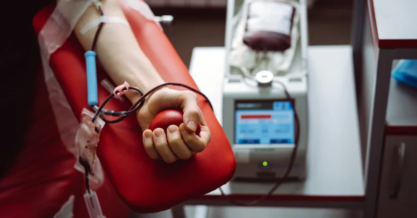 blood-donation-AdobeStock_566600000